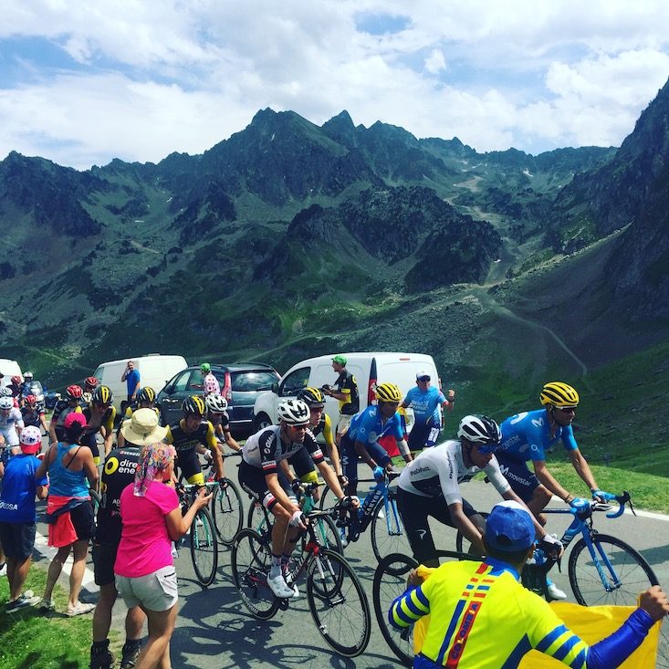 Tour de France Tour de France Col du Tourmalet Pyrenäen Hund Camper