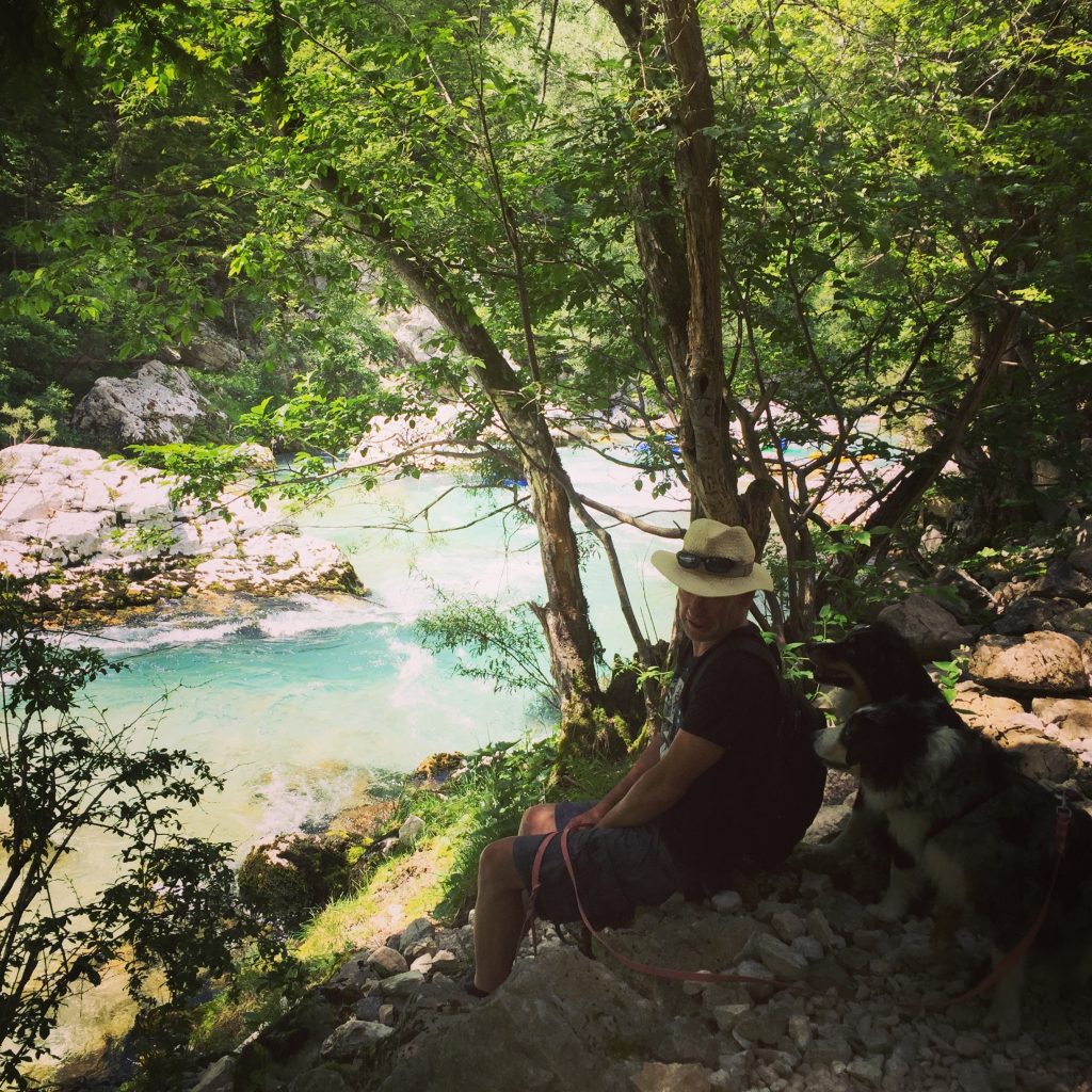 Soča Wanderung Fluss Hund soska pot