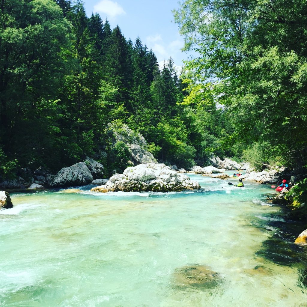 Soča Tal Soca Tal Kanu wandern camping hund