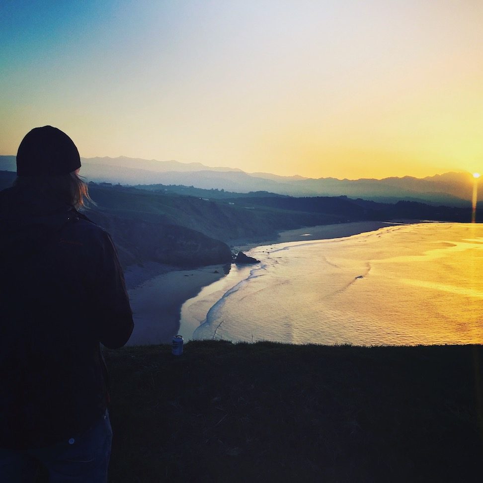 Mar Cantabrico Hund camping Nordspanien Asturien Kantabrien