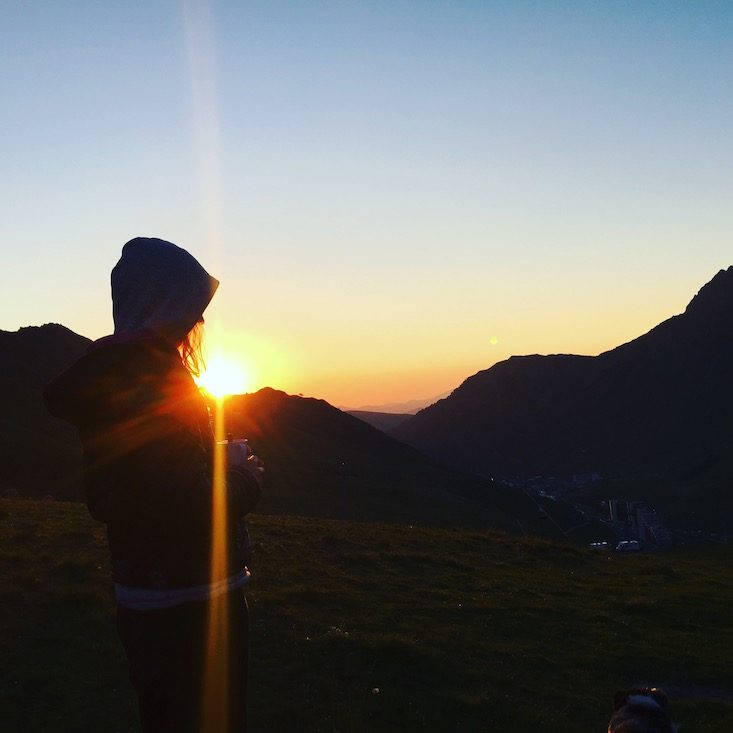 Franreich_Pyrenäen Sonnenaufgang Pyrenäen Camping Berg