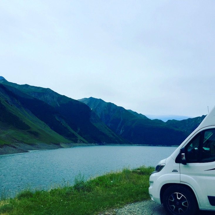 col de la croix de fer col de la croix de fer Stausee Lac Maison Wildcamping wohnmobil campings Französische Alpen Alpenpass Rundreise