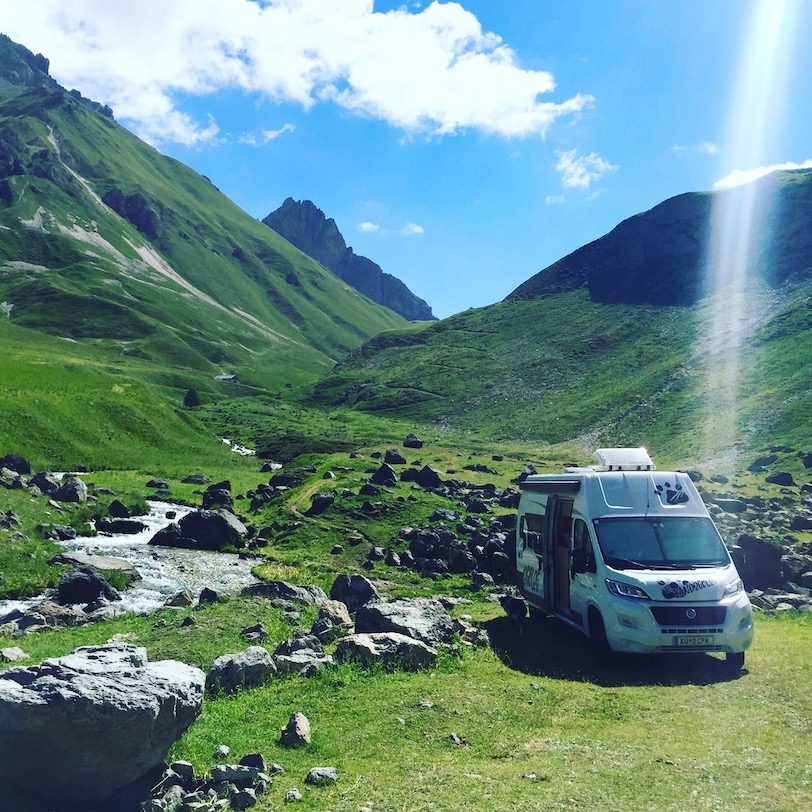 Col du Galibier Col du Galibier Wildcamping Wohnmobil Campingbus Alpen Frankreich