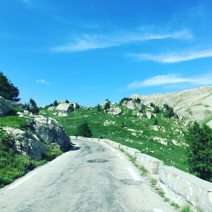 Col de la Cayolle Col de la Cayolle Alpenpass Pässe Frankreich Route des Grandes Alpes Wohnmobil Camping verboten Campingbus Hunde verboten
