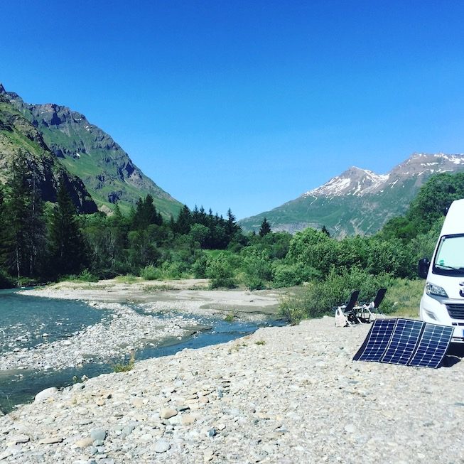 Val Cenis Wildcamping Wohnmobil Frankreich Campingbus Hund Aloen Fluss