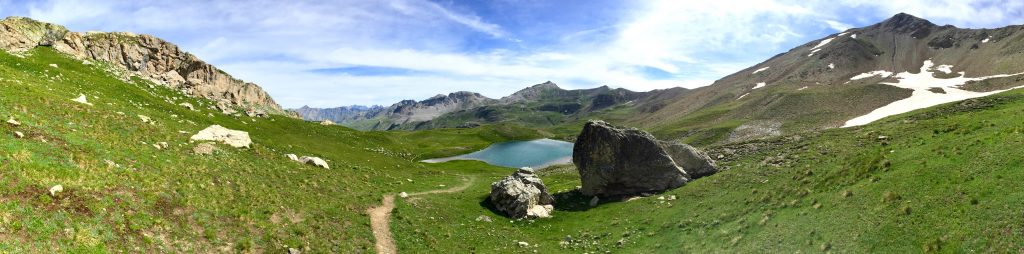 Col de la Bonette Col de la Bonette Wandern mit Hund Camping Wildcamping Frankreich Alpen Lac Verdet