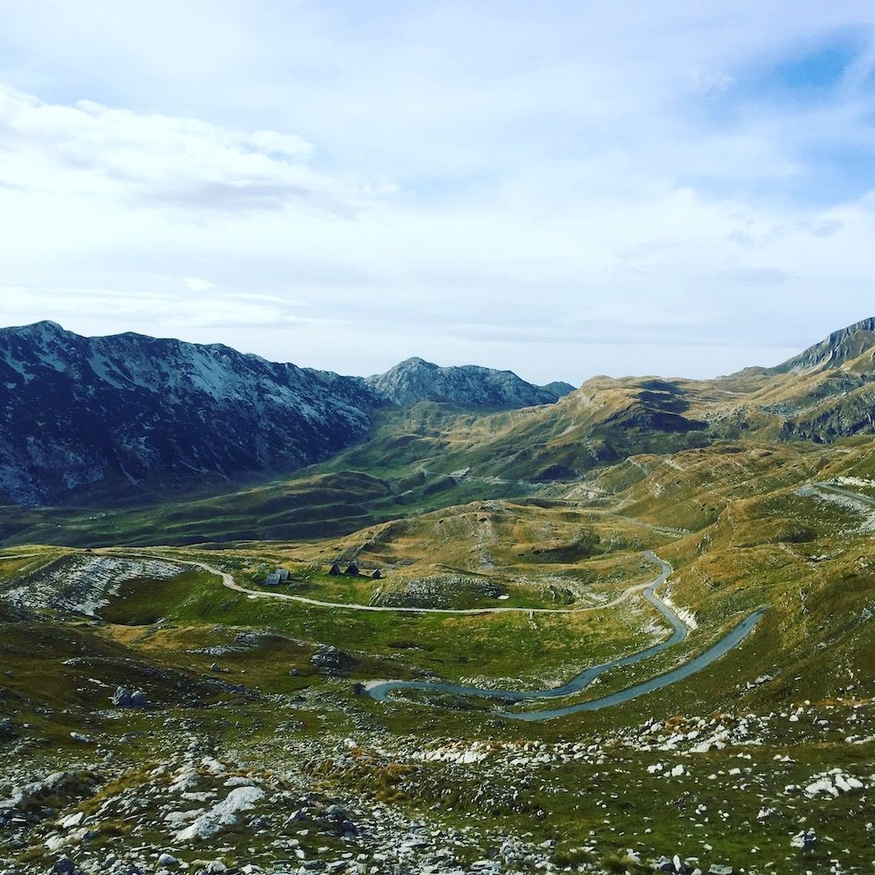 Infrastruktur Montenegro Bergstraßen Wohnmobil camper