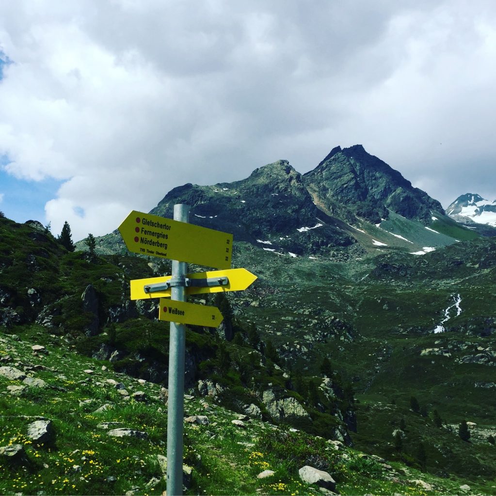 Kaunertal Wanderweg Wanderung wandern Hund Gepatschferner Gletscher