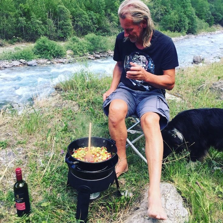 Camping-Grill Gaskartusche Outdoor Zubehör Gadget Camping mit Hund